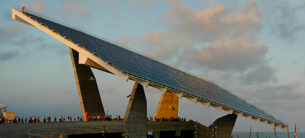 Explanada-y-Pérgolas-Fotovoltaicas-Forum2004_CFo2 Explanada-y-Pérgolas-Fotovoltaicas-Forum2004_CFo2