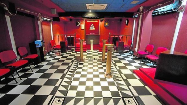 gran-logia-templo rojo